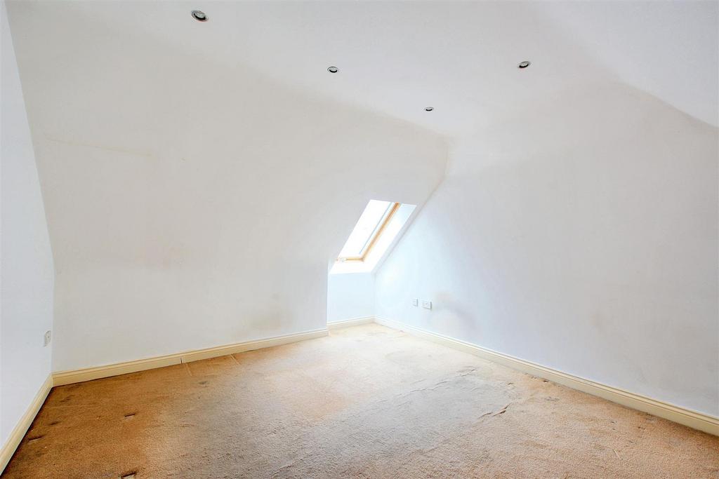 Bedroom 2 1.jpeg
