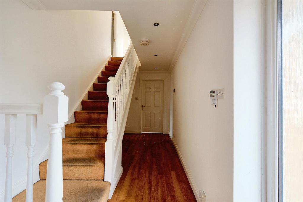 Entrance Hall 1.jpeg