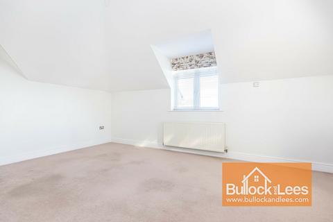 2 bedroom flat for sale, Lovely Flat on Dudsbury Avenue, Ferndown