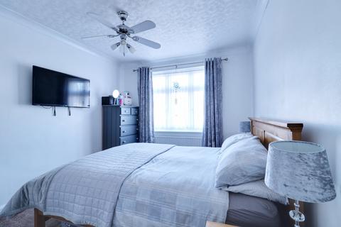 27 Grange Road, Aveley, South Ockendon, RM15 4ER