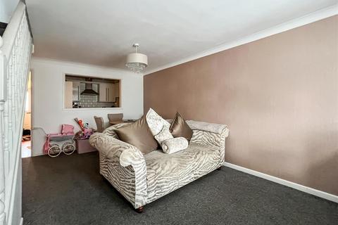 2 bedroom apartment for sale, Warren Avenue, Southsea