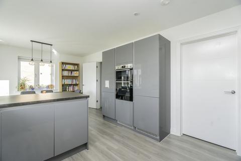 7 Buxton Close, Glebe Farm, Milton Keynes, MK17 8GX