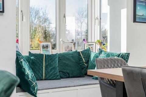 7 Buxton Close, Glebe Farm, Milton Keynes, MK17 8GX