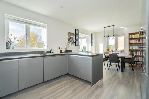 7 Buxton Close, Glebe Farm, Milton Keynes, MK17 8GX