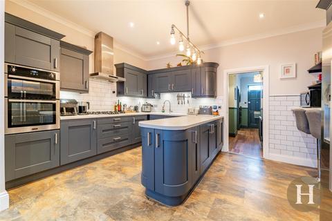 4 bedroom house for sale, Metchley Lane, Harborne, Birmingham, B17