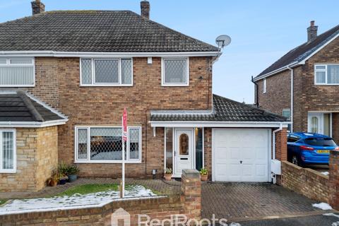 3 bedroom semi-detached house for sale, Lundhill Close, Barnsley S73