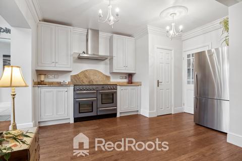 2 Lundhill Close, Wombwell, Barnsley, S73 0RW