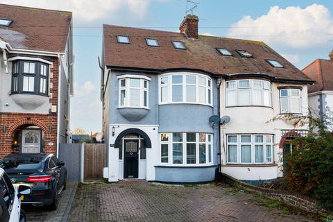 4 bedroom semi-detached house for sale, Southbourne Grove, Westcliff-on-sea, SS0