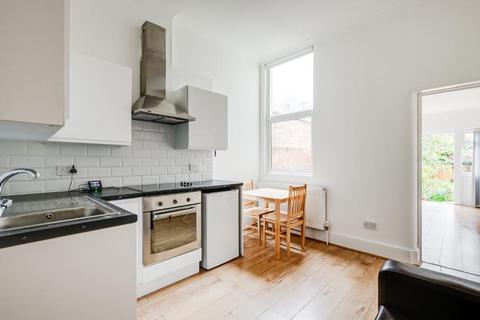 Manstone Road, Cricklewood, NW2