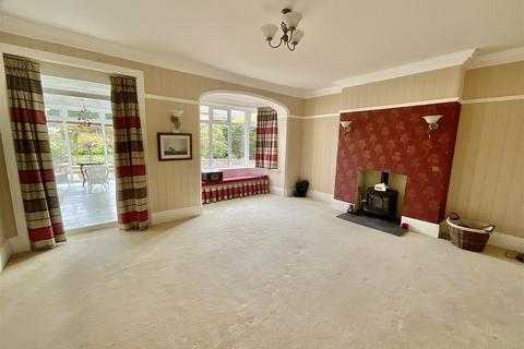 6 bedroom house to rent, Hackness Road, Scarborough