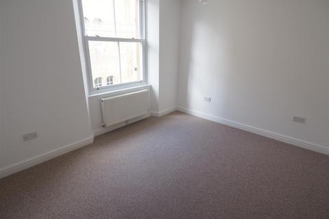 1 bedroom apartment to rent, The Avenue, Bath