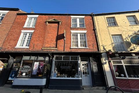 1 Bed Second Floor Flat, High Street, Bridlington, YO16 4QA