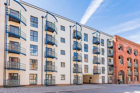 2 bedroom apartment to rent, St. Thomas Street, Bristol BS1