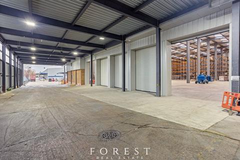 Industrial unit to rent, 428 Long Drive, Greenford, UB6 8UH