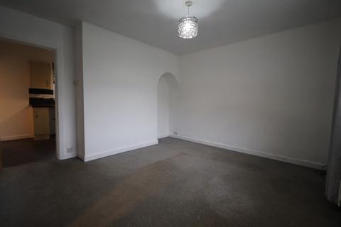 2 bedroom semi-detached house to rent, Norville Avenue, Manchester