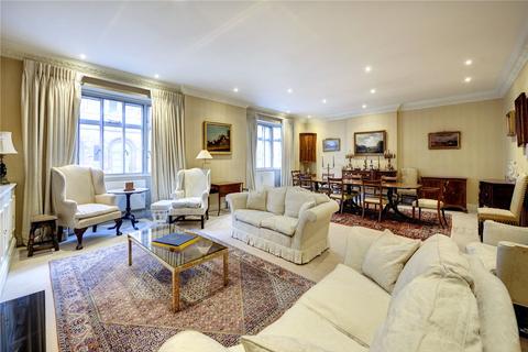 3 bedroom apartment for sale, St James's Chambers, Ryder Street, SW1Y