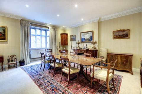 3 bedroom apartment for sale, St James's Chambers, Ryder Street, SW1Y