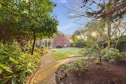 7 Carriage Close, St Johns, Worcester, WR2 6AE