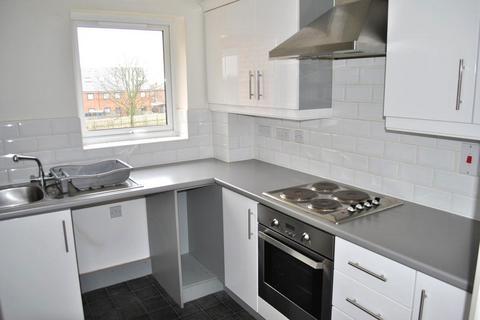 2 bedroom apartment to rent, Mere Drive, Clifton M27 8SD