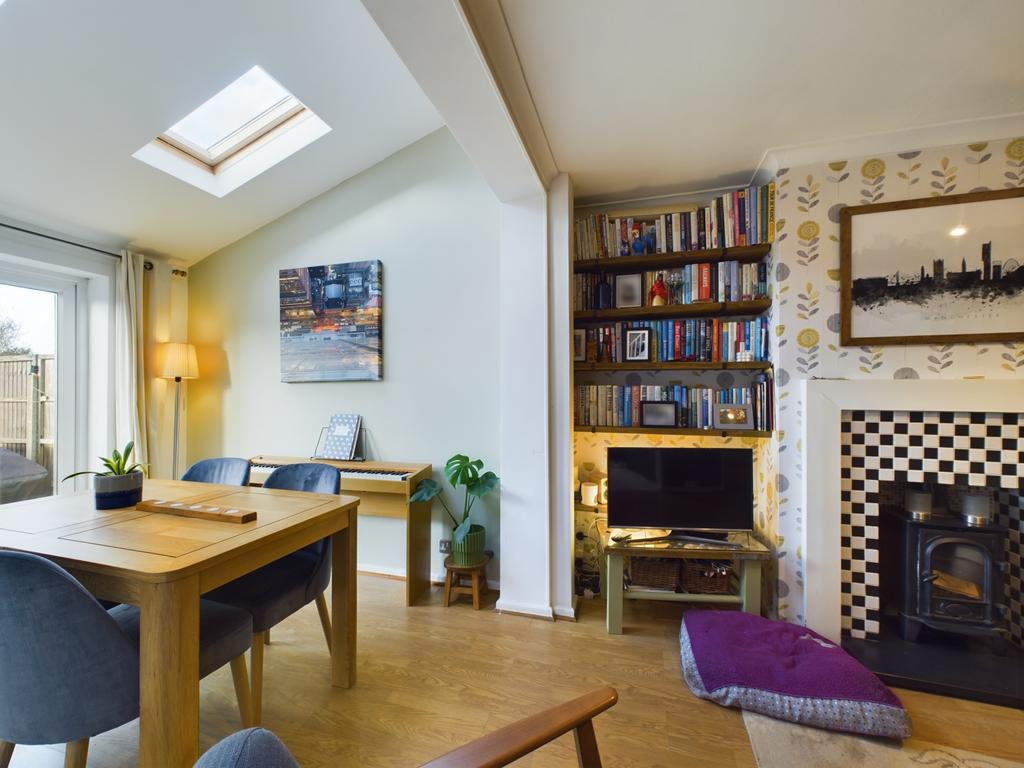 Cam02023 g0 pr0112 still032