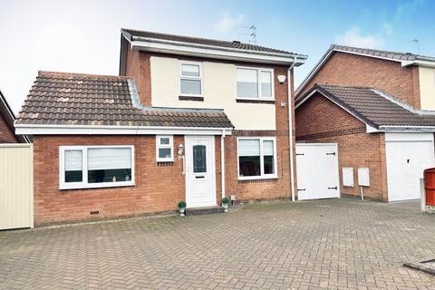 3 bedroom detached house to rent, Runnells Lane, Liverpool, L23