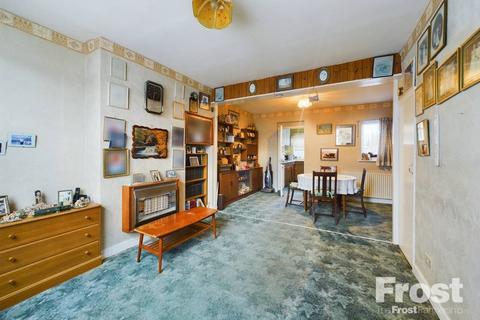 47 The Drive, Feltham, TW14 0AQ