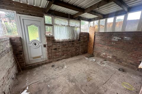 3 bedroom semi-detached house for sale, 18 Weston Avenue, Tividale, Oldbury, B69 1UB