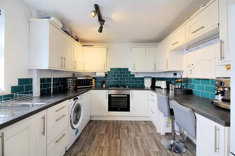 2 bedroom maisonette for sale, Ebble Close, Aylesbury