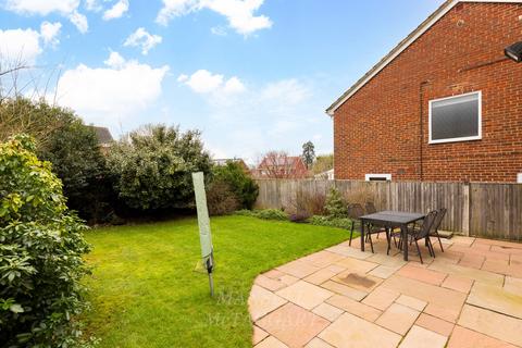 3 bedroom detached house for sale, Somerville Drive, Crawley RH10