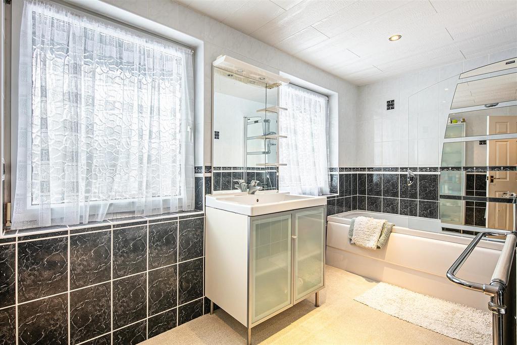 Family bathroom