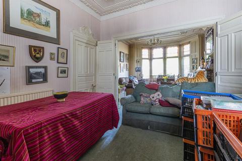 4 Ninian Road, Cardiff, CF23 5EE