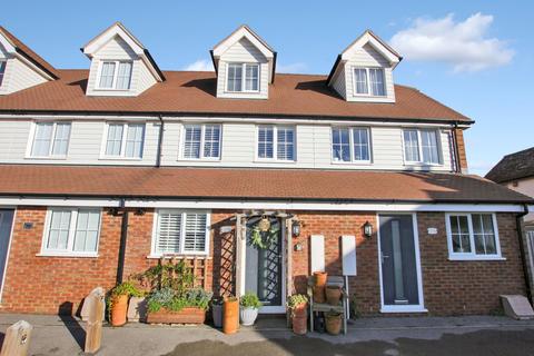 3 bedroom terraced house for sale, Bleak Road, Romney Marsh TN29