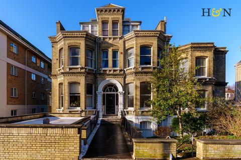 1 bedroom flat for sale, Eaton Gardens, Hove BN3