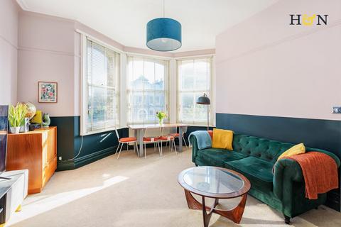 1 bedroom flat for sale, Eaton Gardens, Hove BN3