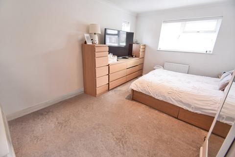 2 bedroom end of terrace house for sale, The Tideway, Rochester, ME1