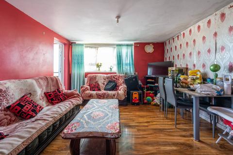 2 bedroom flat for sale, Park Road, Upton Park, London, E6