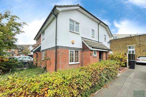 3 Daffodil Gardens, Ilford, IG1 2HZ