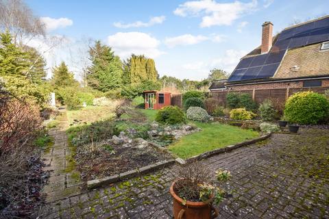 3 bedroom detached house for sale, Hamilton Gardens, Burnham, Buckinghamshire, SL1