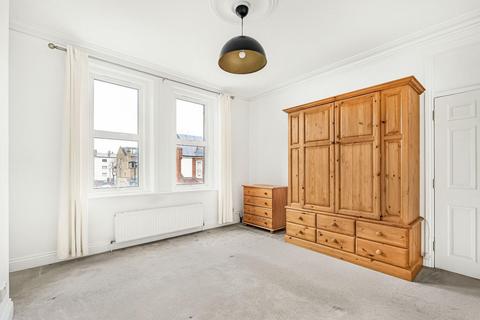 9 Bavent Road, London, SE5 9RY