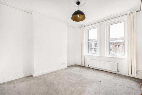 9 Bavent Road, London, SE5 9RY