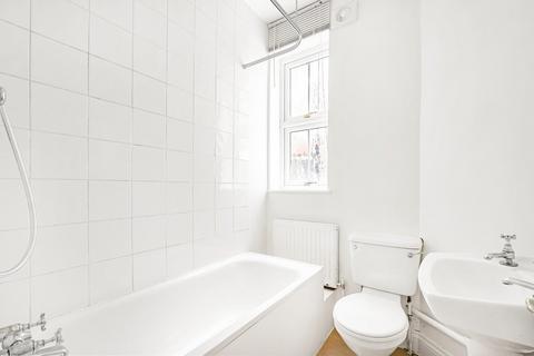 9 Bavent Road, London, SE5 9RY