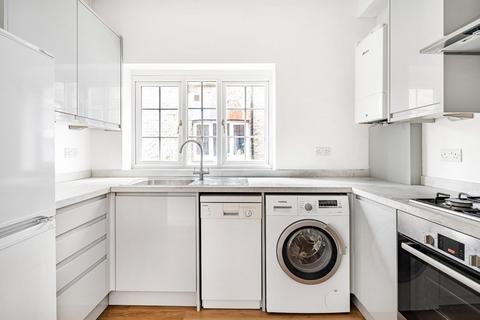 9 Bavent Road, London, SE5 9RY