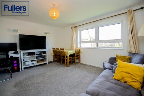 2 bedroom flat for sale, Bycullah Road, Enfield EN2