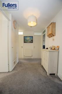 2 bedroom flat for sale, Bycullah Road, Enfield EN2