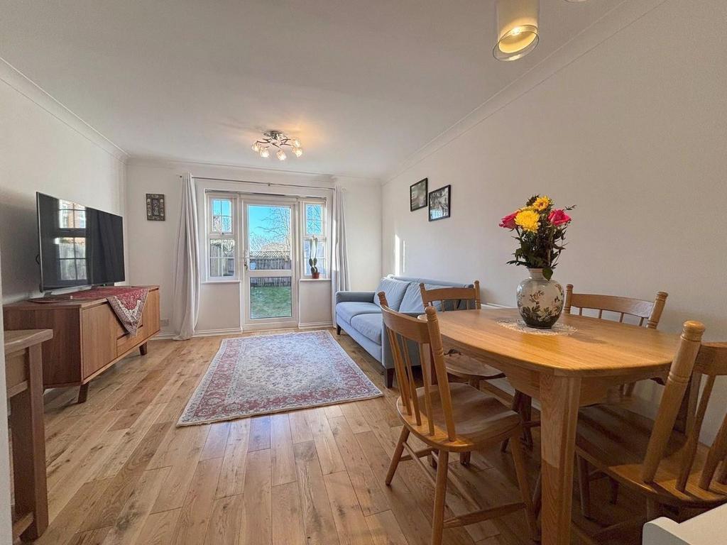 Diningroom lounge.jpg