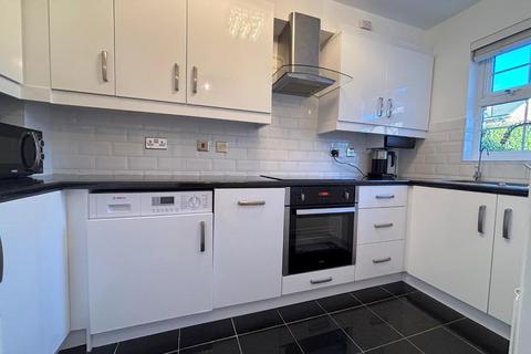 2 bedroom end of terrace house for sale, Bampton Drive, Mill Hill, London