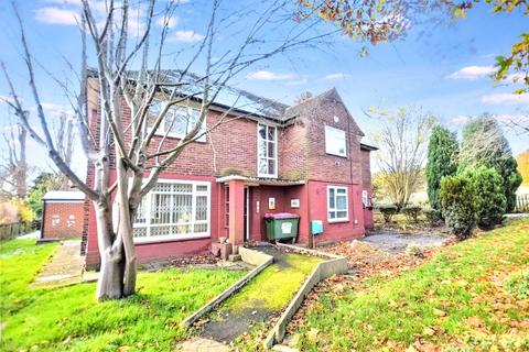 6 bedroom detached house for sale, Foxcroft Close, Leeds, West Yorkshire