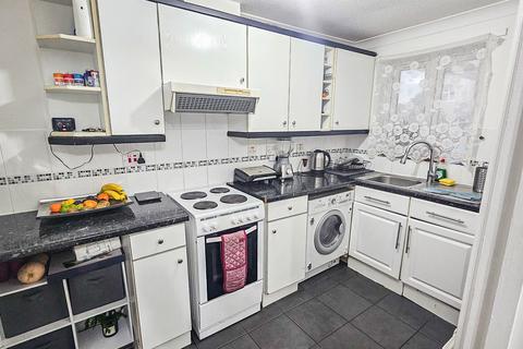 1 bedroom flat for sale, Custom House, London, E16