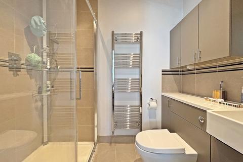 75 Wickham Way, Beckenham, BR3 3AH