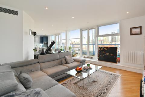 2 bedroom penthouse for sale, Apollo Building, London E14